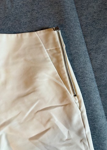 Beyaz Mini Şort - Görsel 2