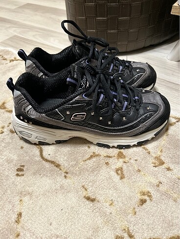 Skecher d lites