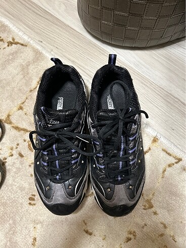 38 Beden Skecher d lites
