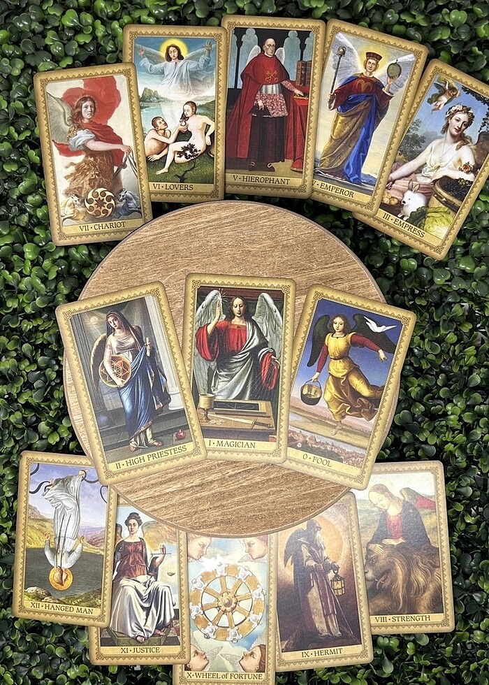 Influence of the Angels Tarot - Görsel 2