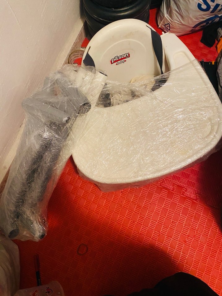 Beyaz ve Gri Bebek mama masası - Görsel 3