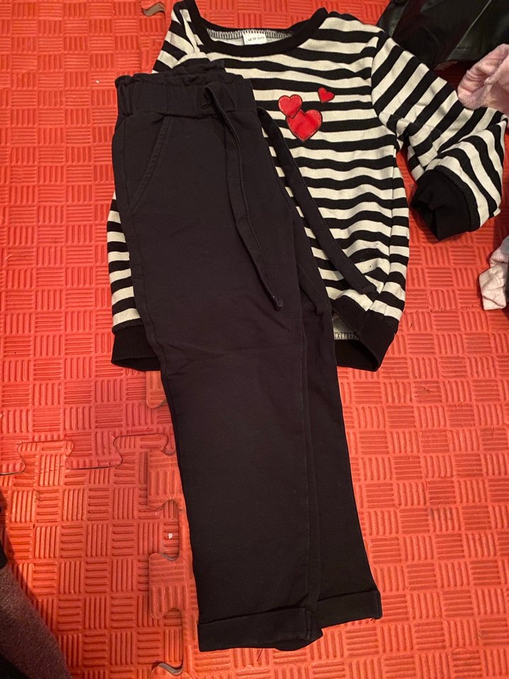 24-36 ay alt üst kız çocuk (açıklamada) - Görsel 2