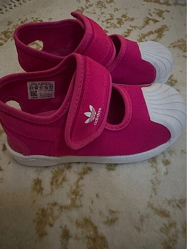 25 Beden pembe Renk Adidas ayakkabı