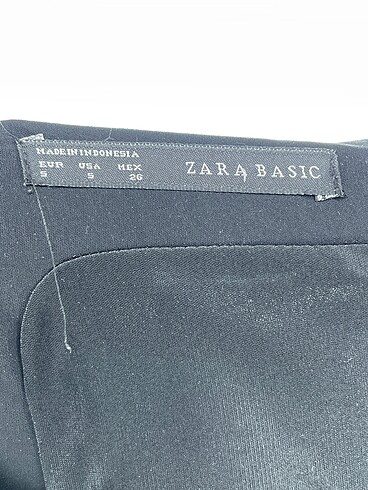 s Beden siyah Renk Zara Kısa Elbise %70 İndirimli.