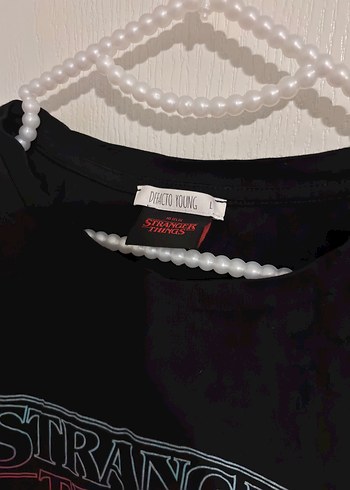 Siyah Stranger Things Baskılı Tişört - Görsel 3