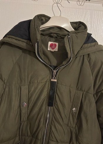 Fermuarlı Kapüşonlu Yeşil Kadın Kışlık Mont - Görsel 3