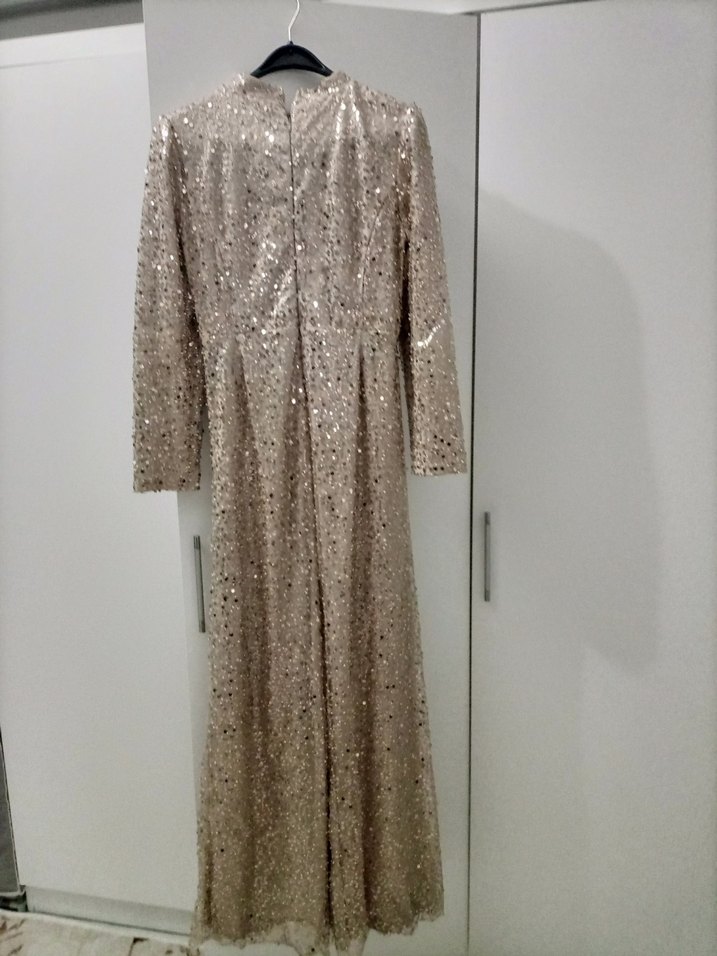 Uzun Kollu Beyaz Payetli Abiye Elbise - Görsel 2