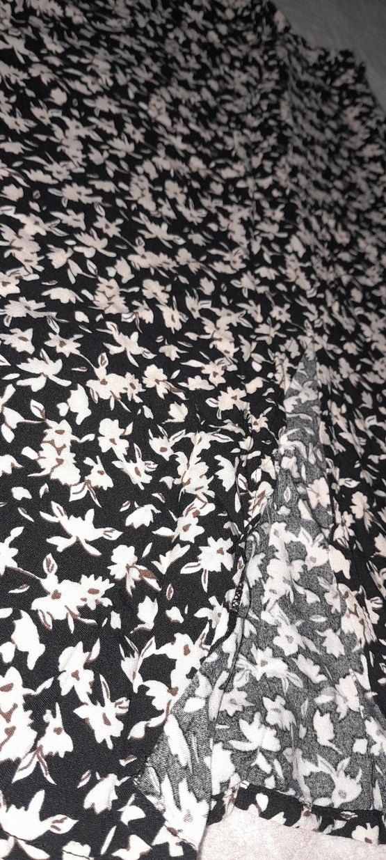 Kadın Siyah Çiçek Desenli Uzun Etek - Görsel 2