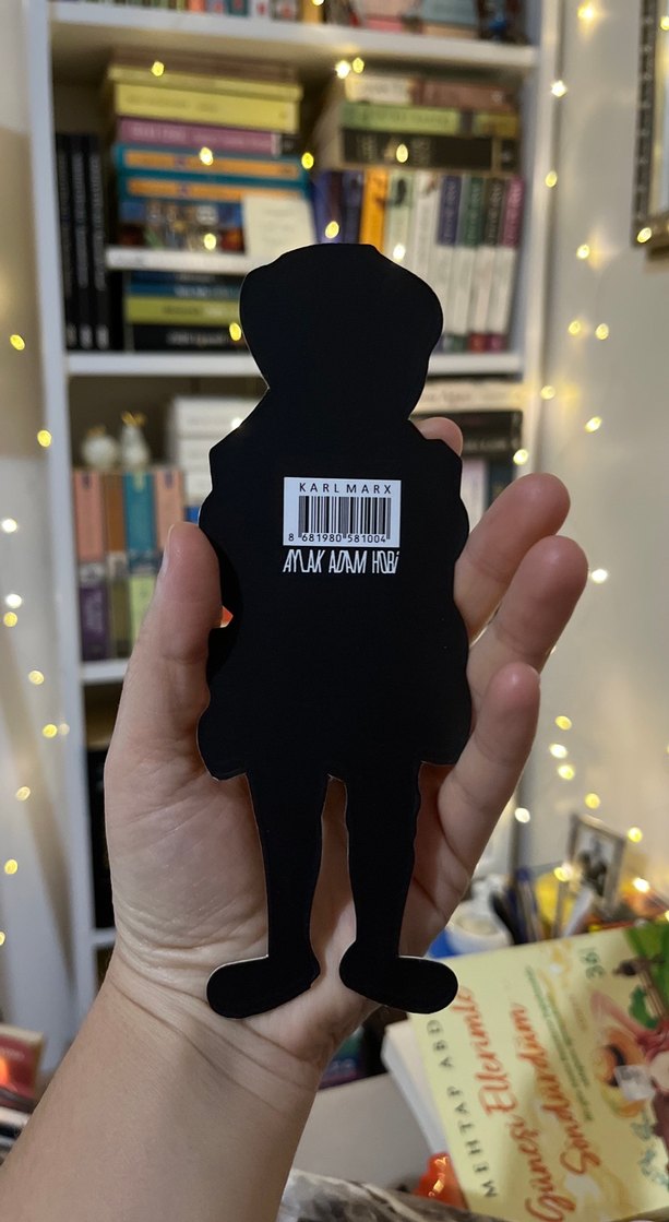 Çok Renkli Kitap Okuyan Figürin Kitap ayracı. - Görsel 2