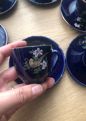 American Vintage Koyu Mavi Çiçek Desenli Fincan Takımı