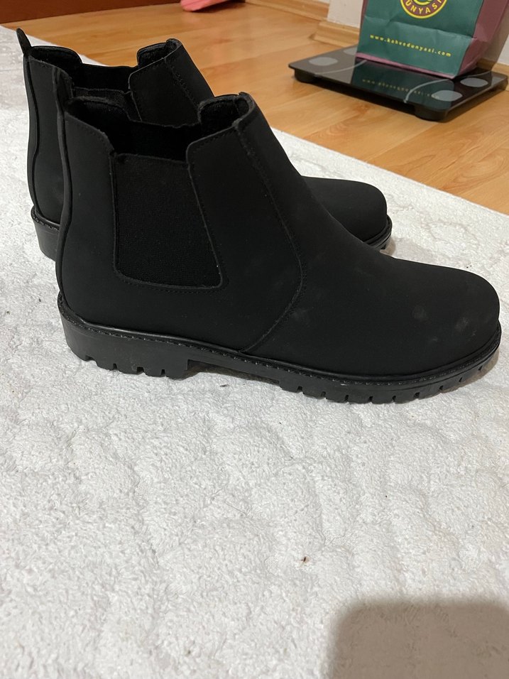 Erkek Bot - Görsel 4