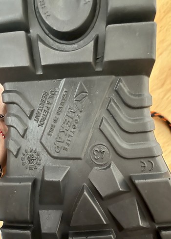 Erkek Bot - Görsel 4