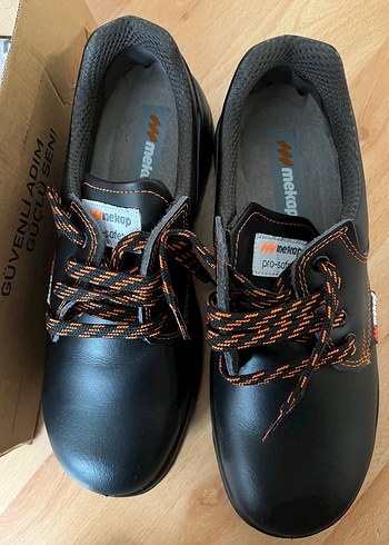 Erkek Bot - Görsel 5