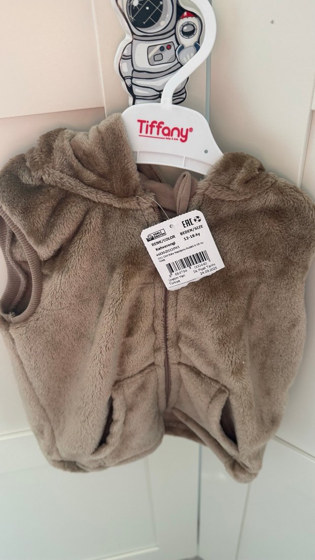 Kız Çocuk Kahverengi Kürklü Yelek - Görsel 2