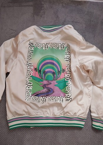 s Beden Pull and Bear Beyaz Spor Bomber Ceket
