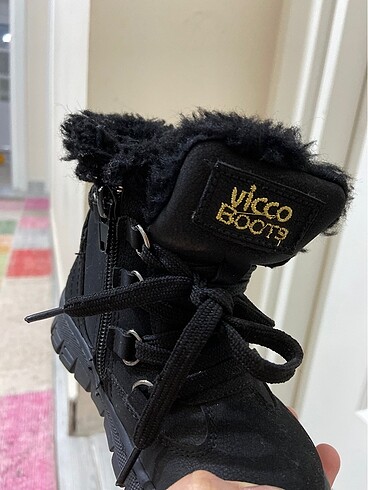 22 Beden siyah Renk Vicco unisex çocuk bot