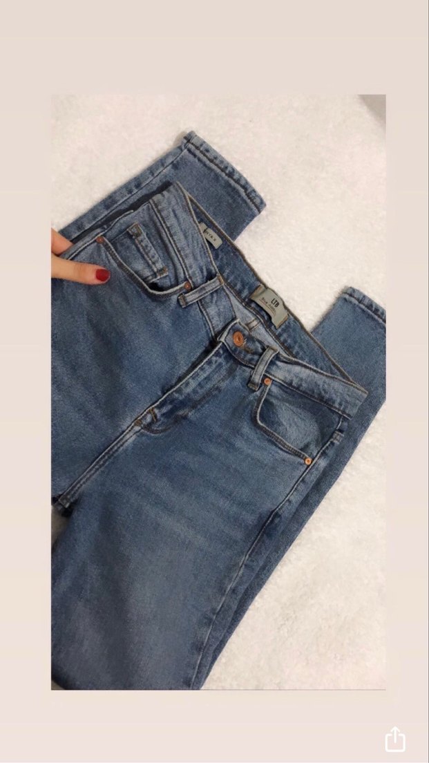 Koyu Mavi Dar Kesim Denim Jean — görsel 4/7