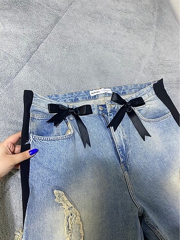 46 Beden Bershka BAGGY UNİSEX JEAN.
