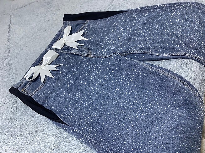48 Beden Zara Baggy taşlı jean.