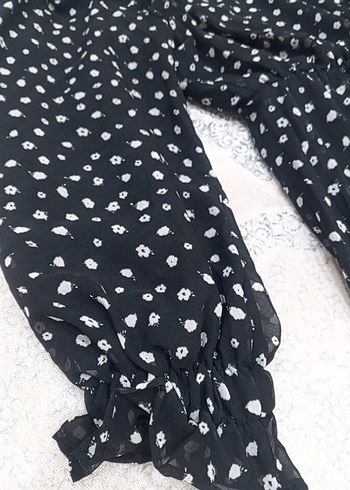 Siyah çiçek desenlı sifon elbise - Görsel 4