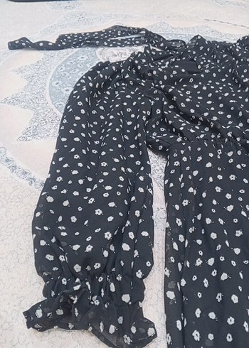 Siyah çiçek desenlı sifon elbise - Görsel 6
