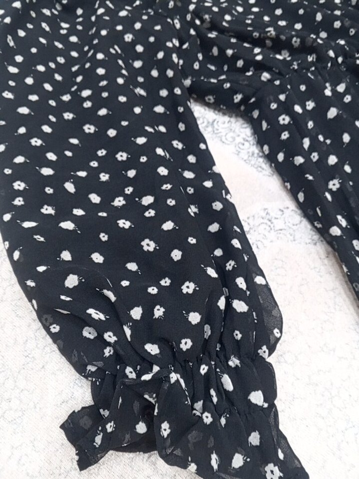 Siyah çiçek desenlı sifon elbise - Görsel 4