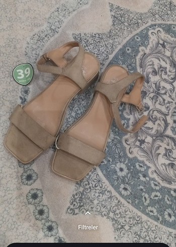 Bej Süet Tokalı Kadın Topuklu Ayakkabı - Görsel 2