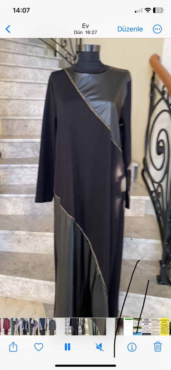 Uzun Siyah Deri detaylı Gotik Elbise 4 beden - Görsel 3