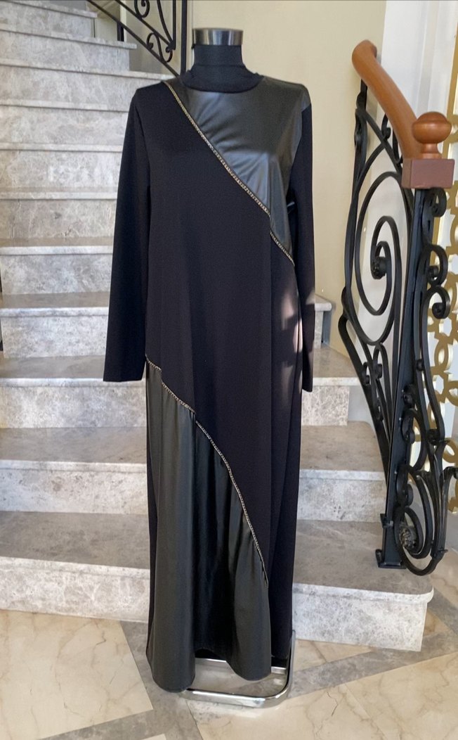 Uzun Siyah Deri detaylı Gotik Elbise 4 beden - Görsel 2