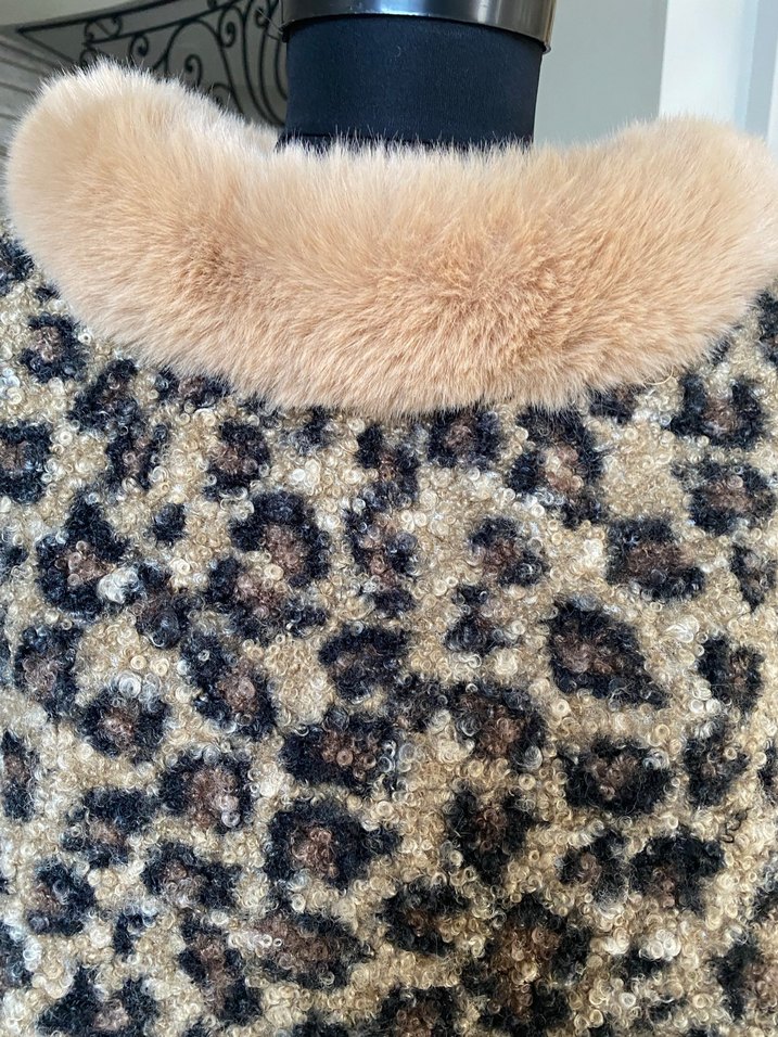 Kürk Detaylı Leopar Desenli Kadın Panço - Görsel 2