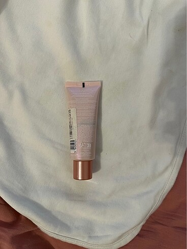 L'Oréal Paris Loreal Paris Glotion Natural Glow Aydınlatıcı No:902 Light 40 m