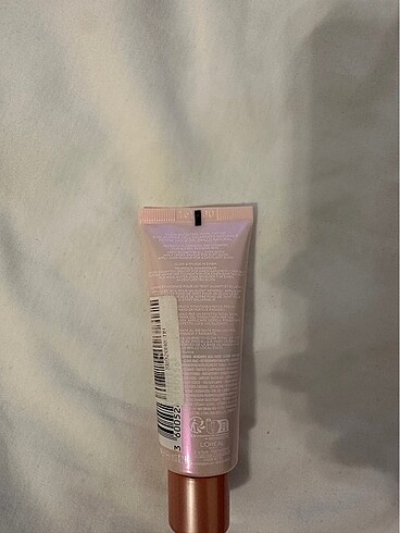  Beden Loreal Paris Glotion Natural Glow Aydınlatıcı No:902 Light 40 m