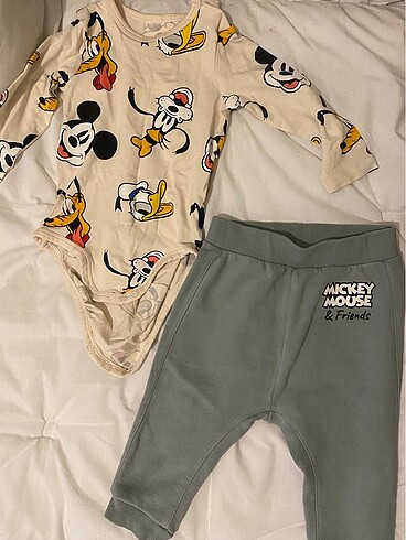 Hm alt üst takım mickey mouse