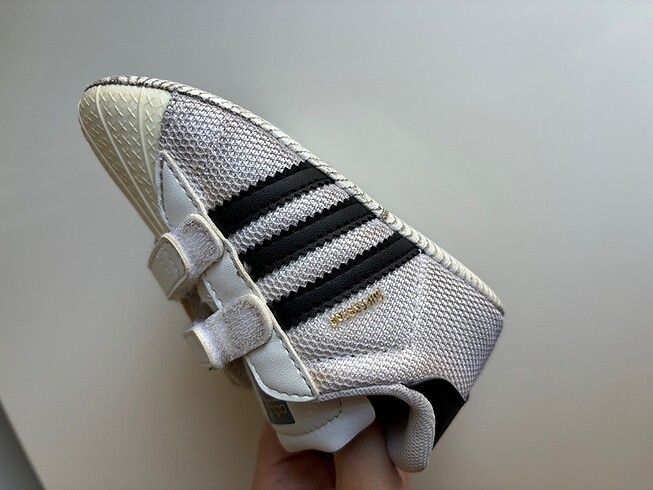21 Beden Adidas ilk adım ayakkabısı
