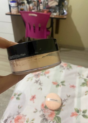 Wet n Wild Photofocus Loose Pudra - Banana - Görsel 2