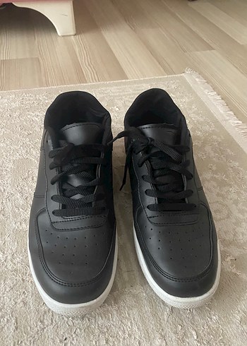 Diğer Siyah Sneaker