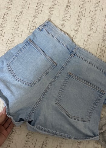 h&m kısa kot şort - Görsel 4