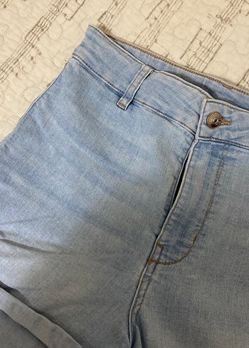 h&m kısa kot şort - Görsel 3