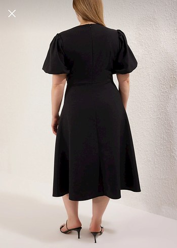 SİYAH MİDİ ELBİSE - Görsel 3