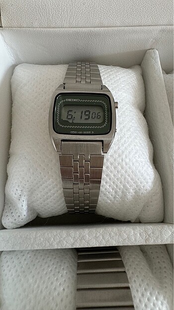 Seiko 1979 üretimi kullanılmamış kadın saati