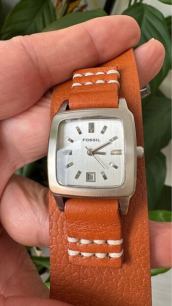 Fossil kadın kol saati