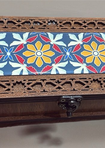 Ahşap İşlemeli Çini Kapaklı Kutu - Görsel 4