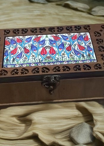 Ahşap İşlemeli Çini Kapaklı Kutu - Görsel 3