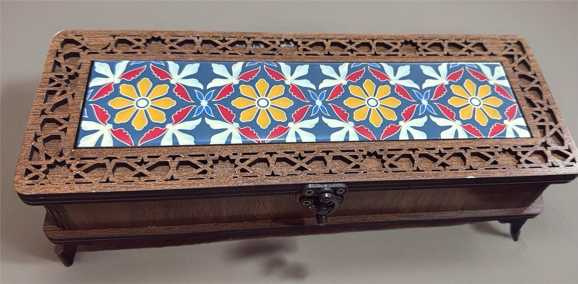 Ahşap İşlemeli Çini Kapaklı Kutu - Görsel 4