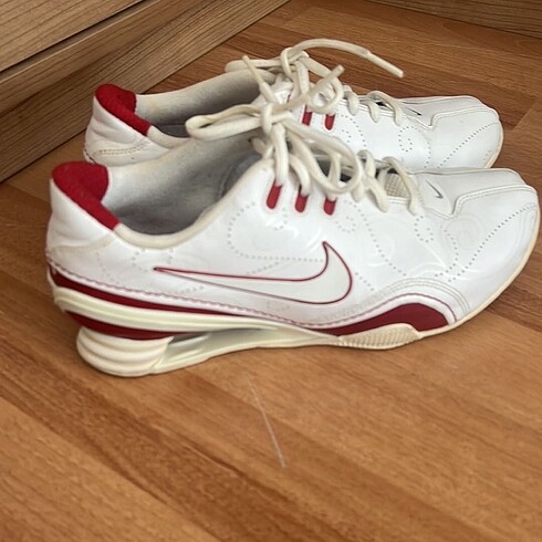 40 Beden ORJİNAL NIKE KADIN SPOR AYAKKABI