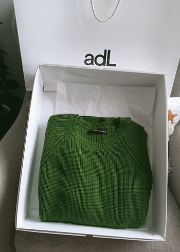 Adil Işık universal