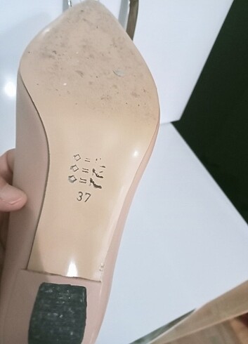 37 Beden Nude renk topuklu ayakkabi