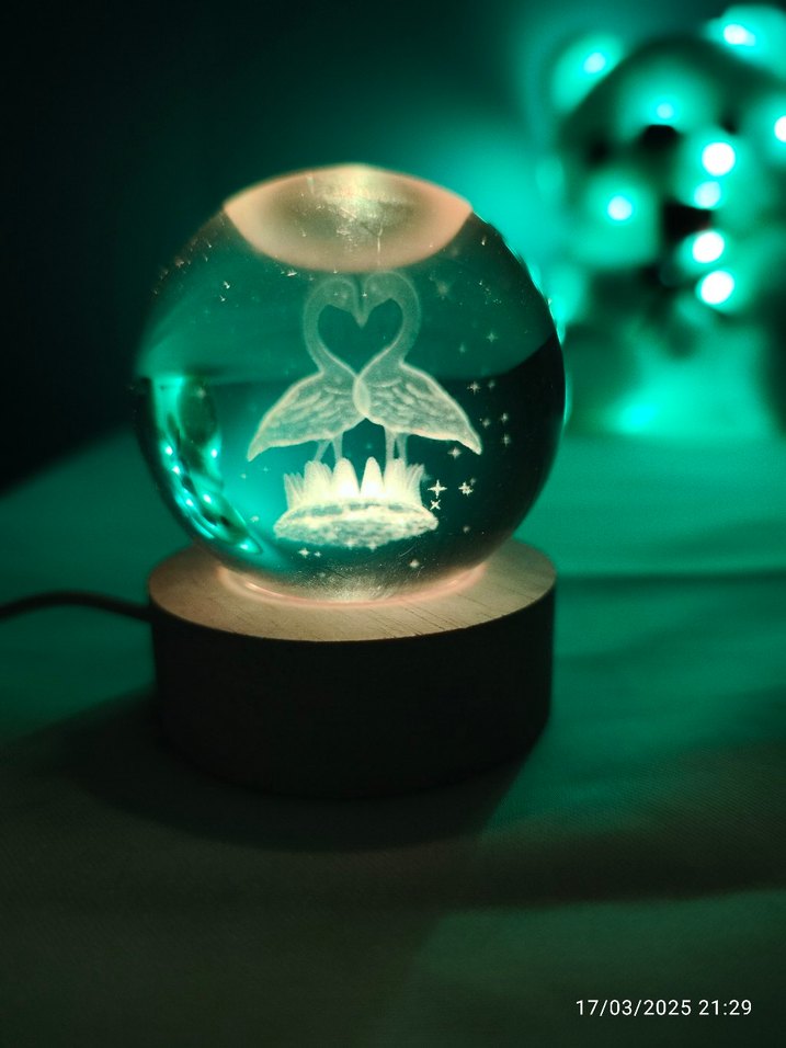 Kar küresi farklı renkler ile - Görsel 3