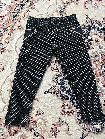 İki adet kışlık pantolon