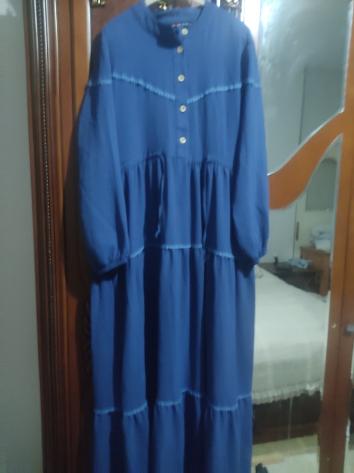 Mavi Düğmeli Uzun Salaş Kadın Elbise - Görsel 3